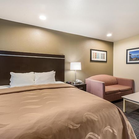 Quality Inn & Suites Near Nas פאלון מראה חיצוני תמונה