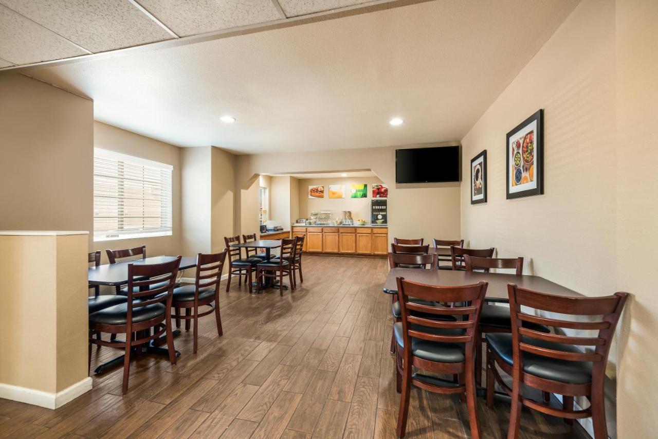 Quality Inn & Suites Near Nas פאלון מראה חיצוני תמונה