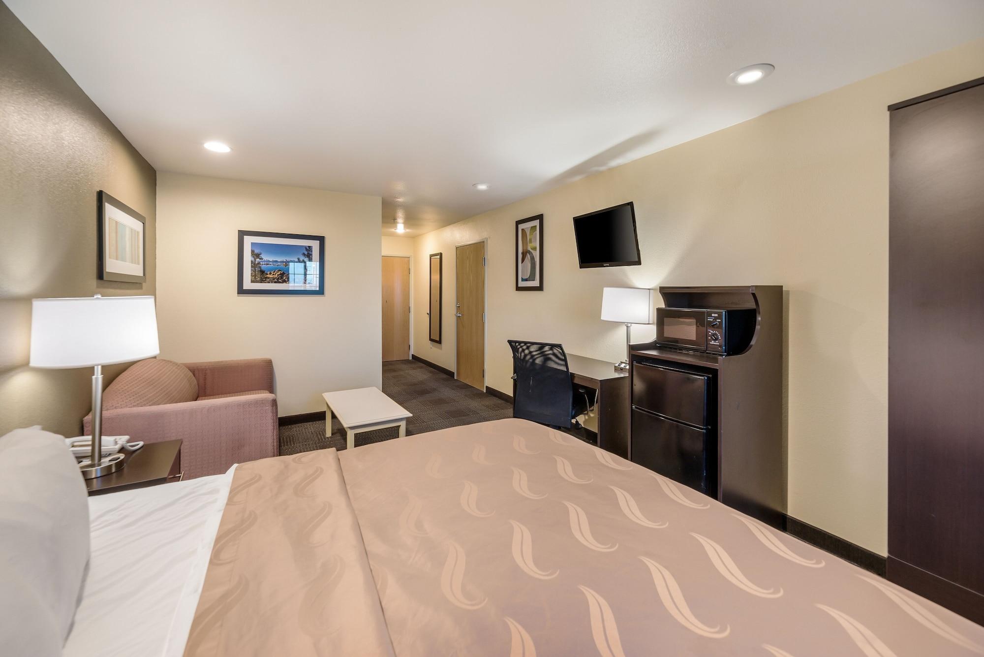 Quality Inn & Suites Near Nas פאלון מראה חיצוני תמונה