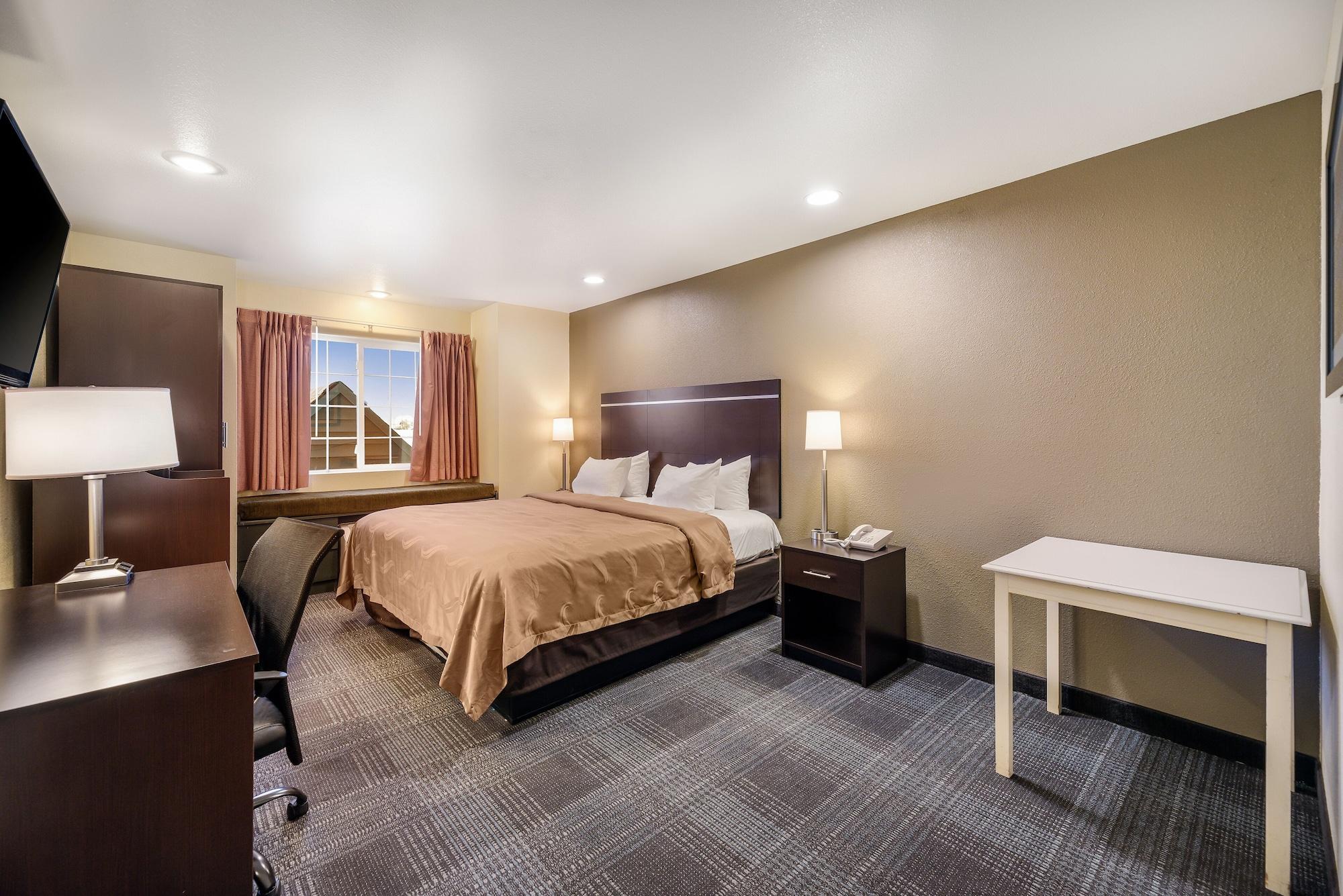 Quality Inn & Suites Near Nas פאלון מראה חיצוני תמונה