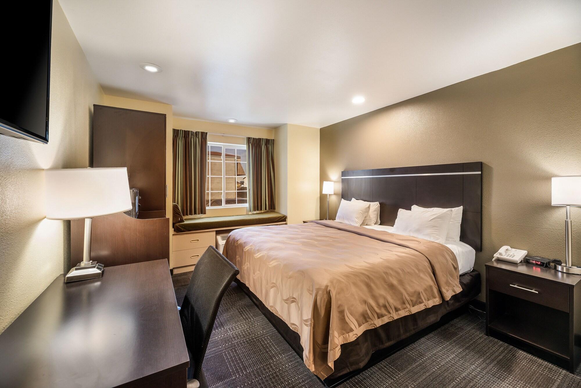 Quality Inn & Suites Near Nas פאלון מראה חיצוני תמונה