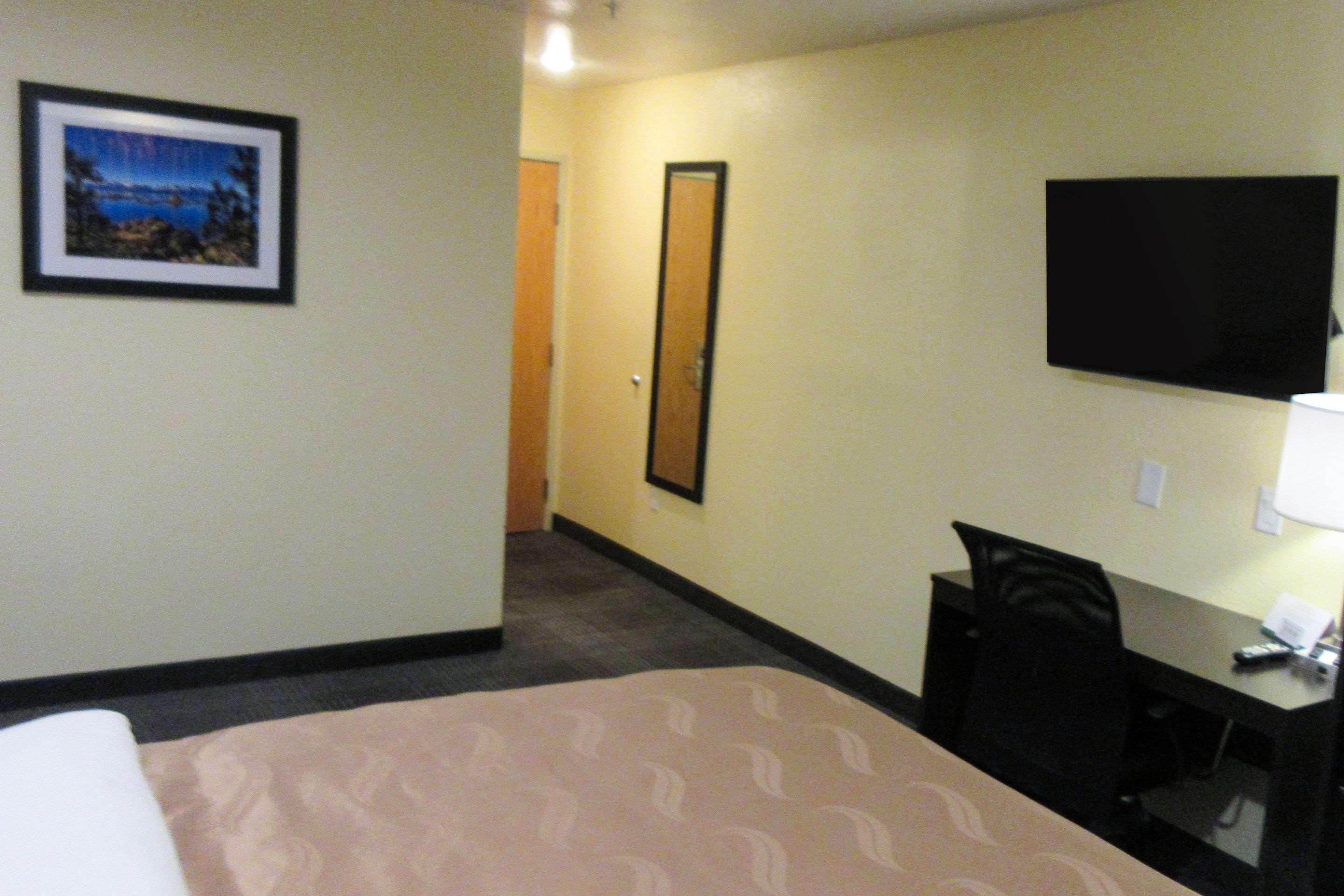 Quality Inn & Suites Near Nas פאלון מראה חיצוני תמונה