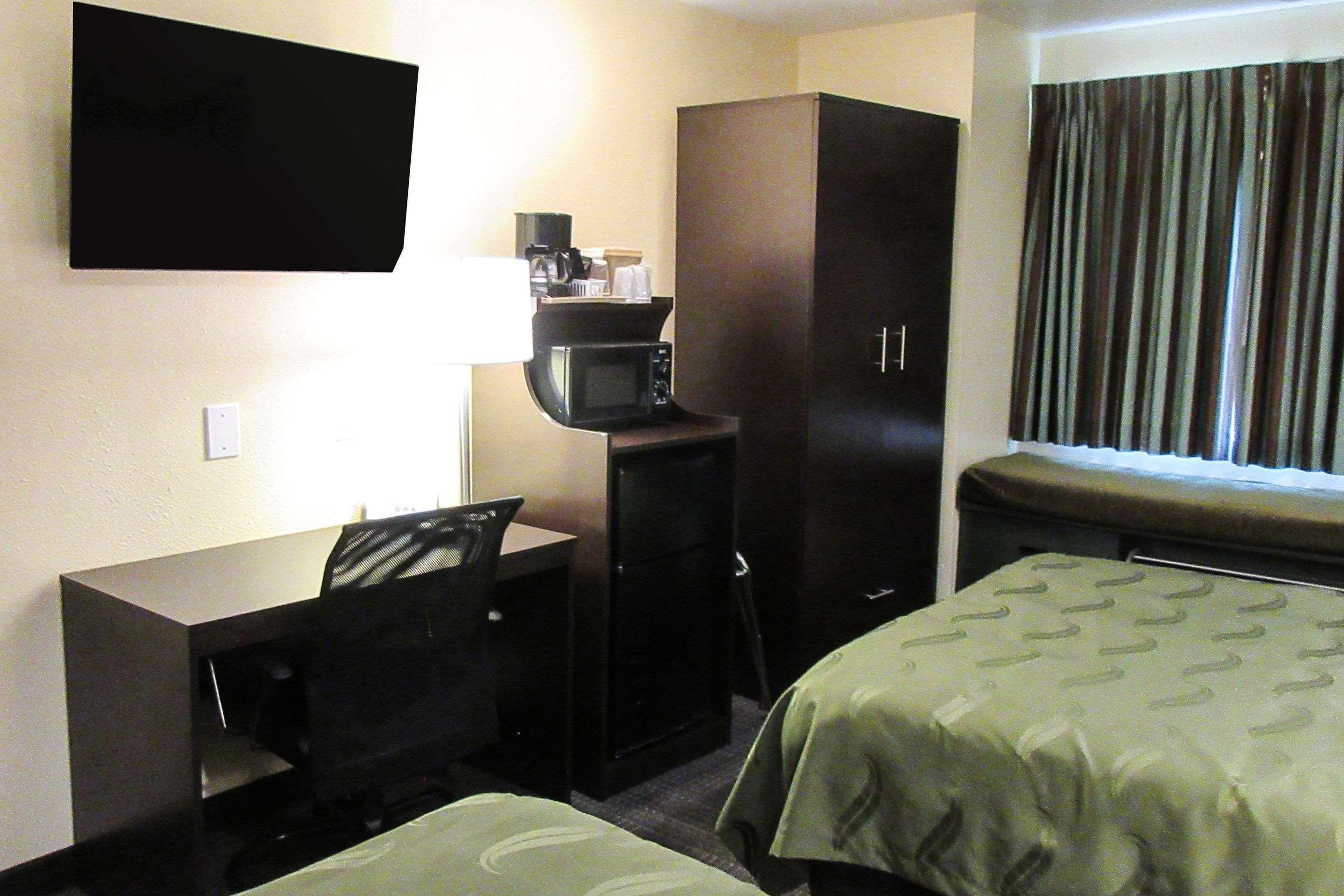 Quality Inn & Suites Near Nas פאלון מראה חיצוני תמונה