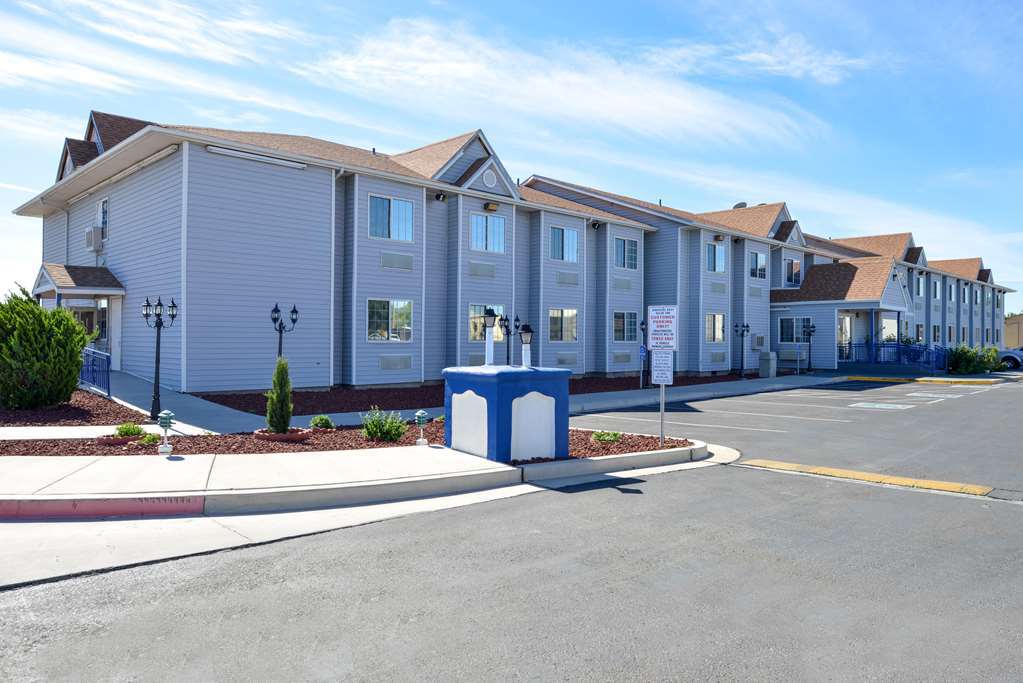 Quality Inn & Suites Near Nas פאלון מראה חיצוני תמונה
