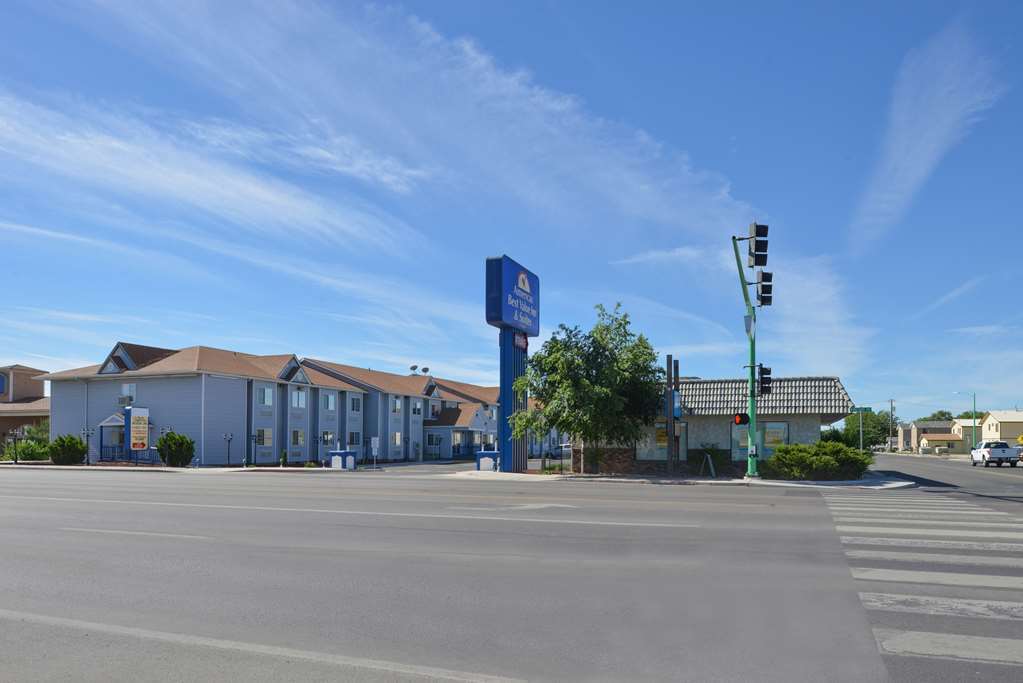 Quality Inn & Suites Near Nas פאלון מראה חיצוני תמונה