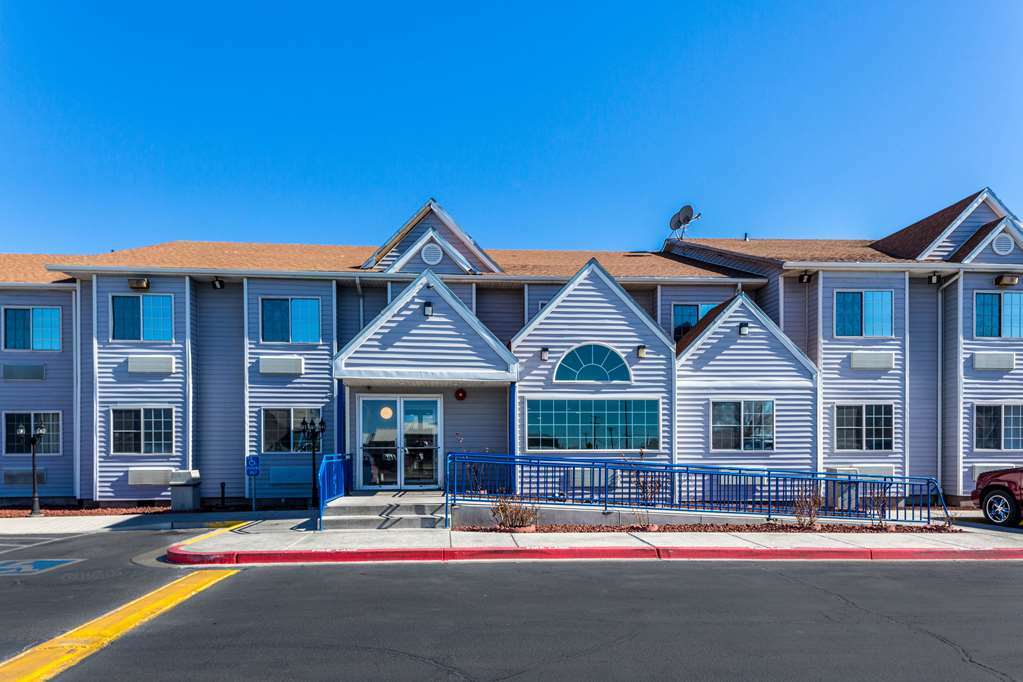 Quality Inn & Suites Near Nas פאלון מראה חיצוני תמונה